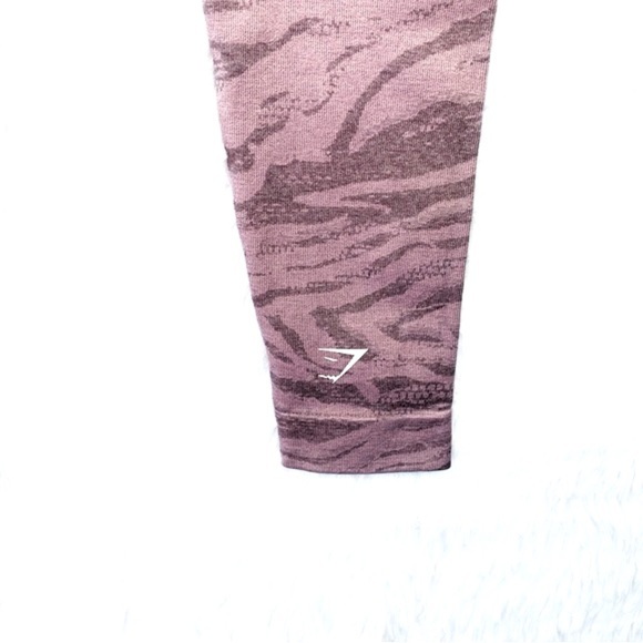 Gymshark Adapt Animal Seamless‎ Scrunch High Rise Leggings Size M - Picture 6 of 10